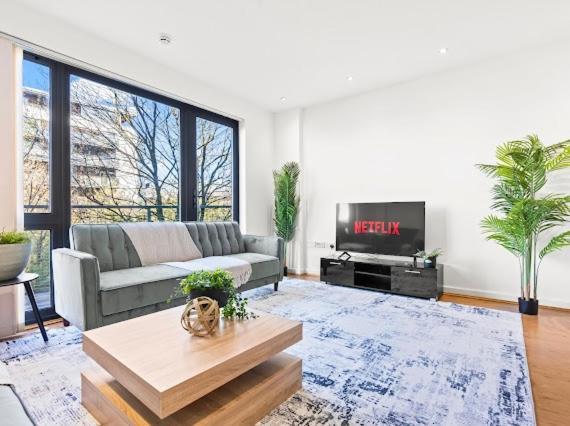 Spacious, Lovely 2 Bed In Hackney Wick * Londres